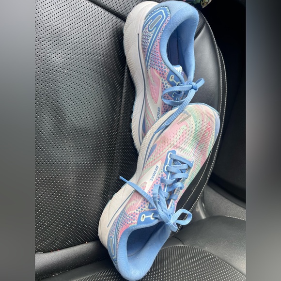 Brooks Ghost size 8.5 - Picture 3 of 5